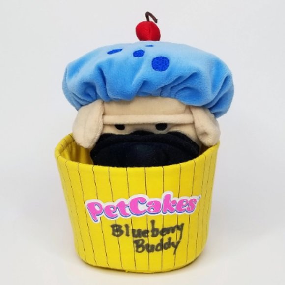 PetCakes Pug Blueberry Buddy Cupcake Plush Puppy Stuffed - Picture 1 of 6